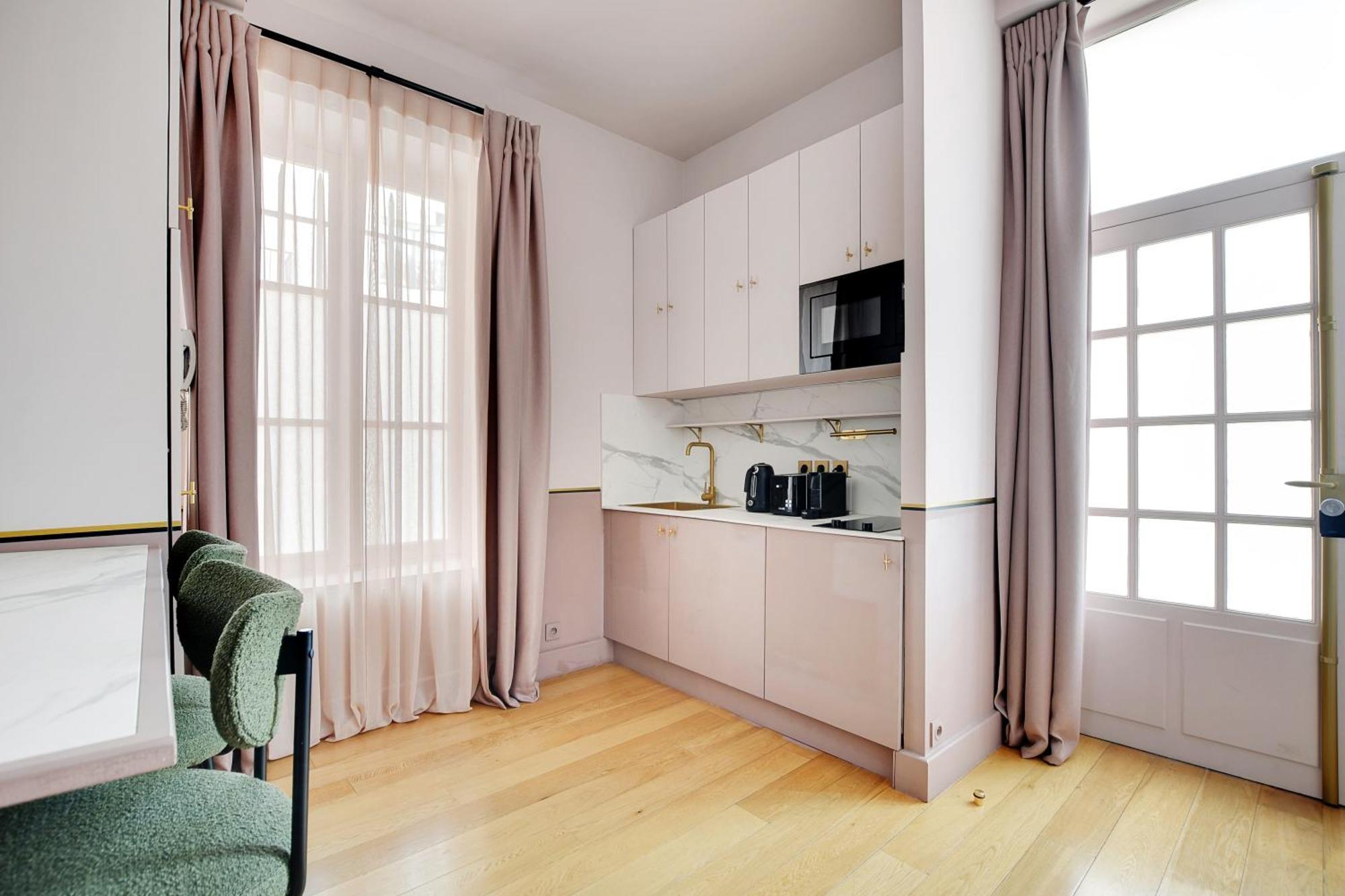 Pick A Flat's In Place Vendome - Rue Duphot Parijs