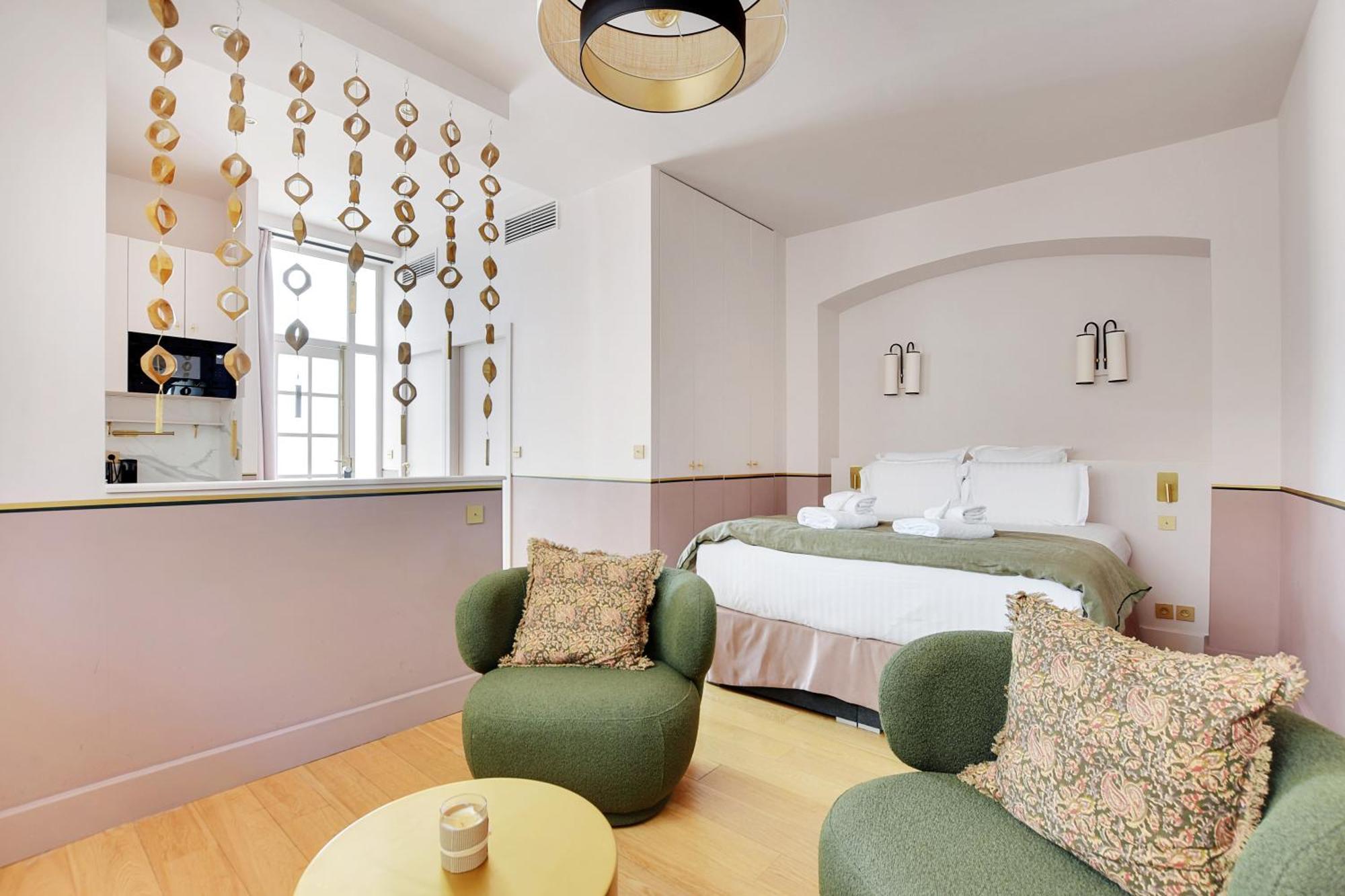 Pick A Flat's In Place Vendome - Rue Duphot Parijs